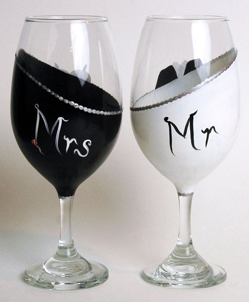 Mr & Mrs Wedding Wine Glasses - Janelle Patterson Art